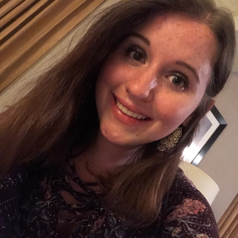 Meet your Posher, Nina